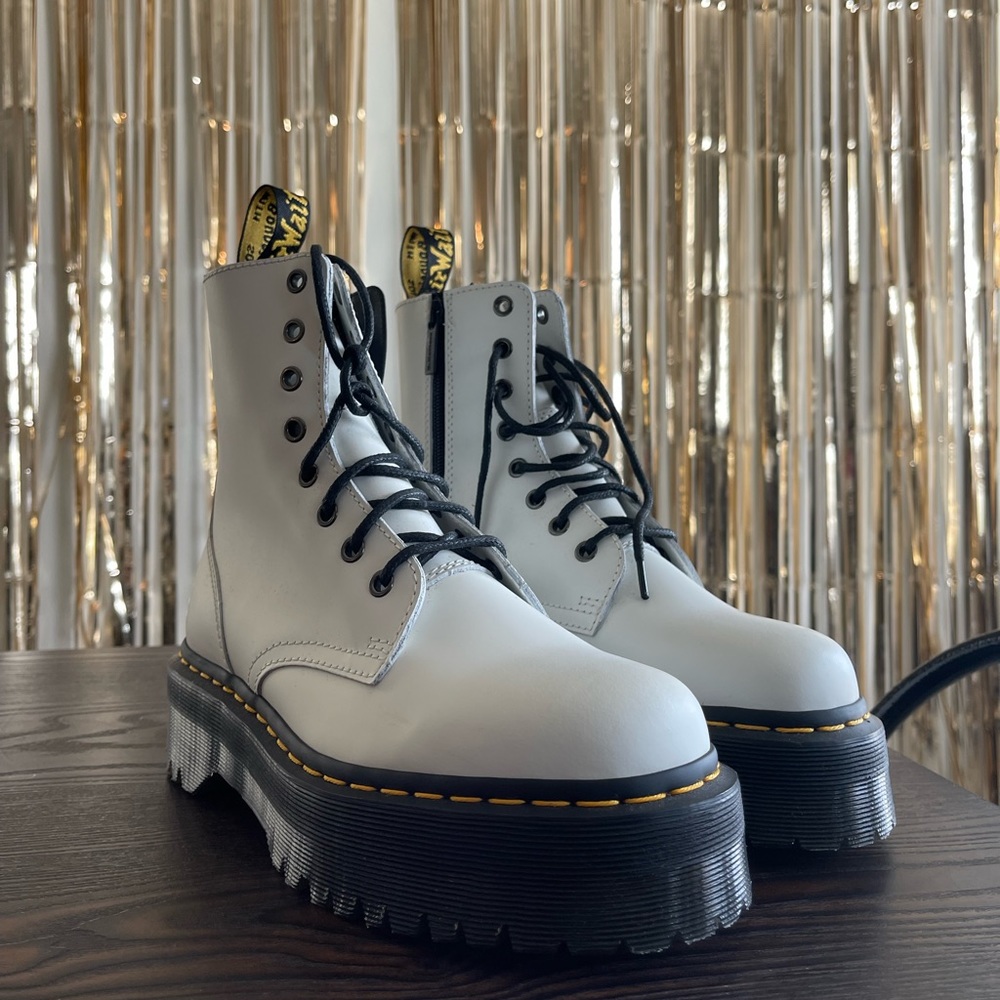 NWOT Jadon Platform Dr. Martens